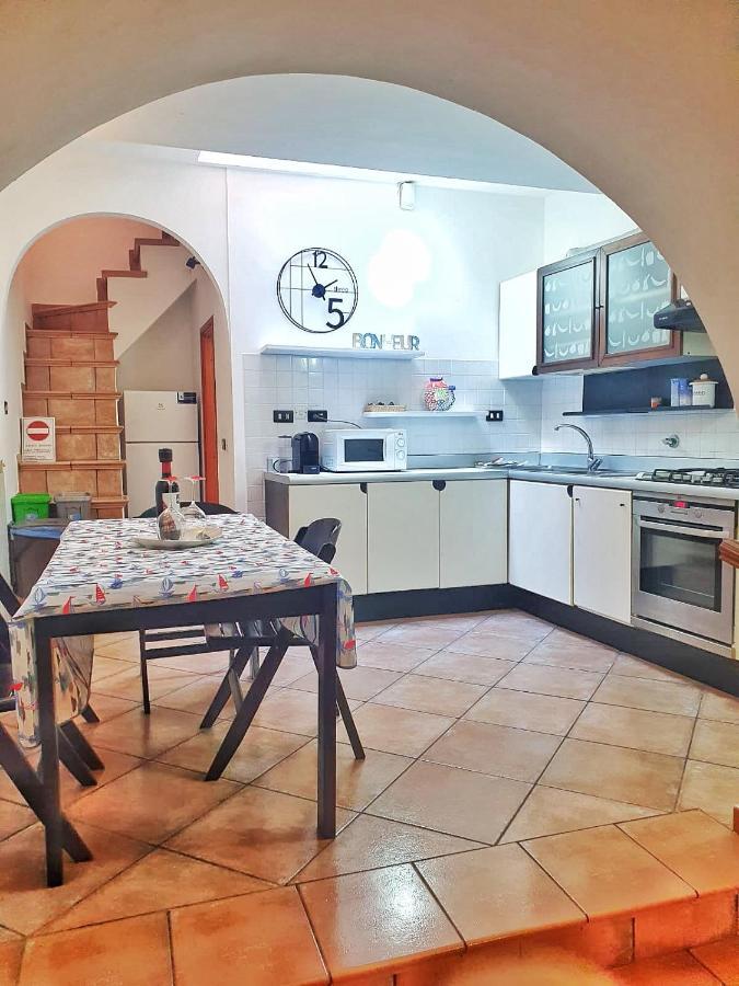 Ubetty Village Center Two-Bedrooms Apartment 5Terreparco 리오마기오레 외부 사진
