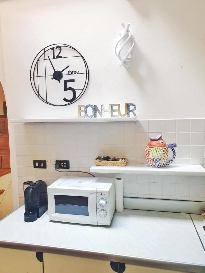 Ubetty Village Center Two-Bedrooms Apartment 5Terreparco 리오마기오레 외부 사진
