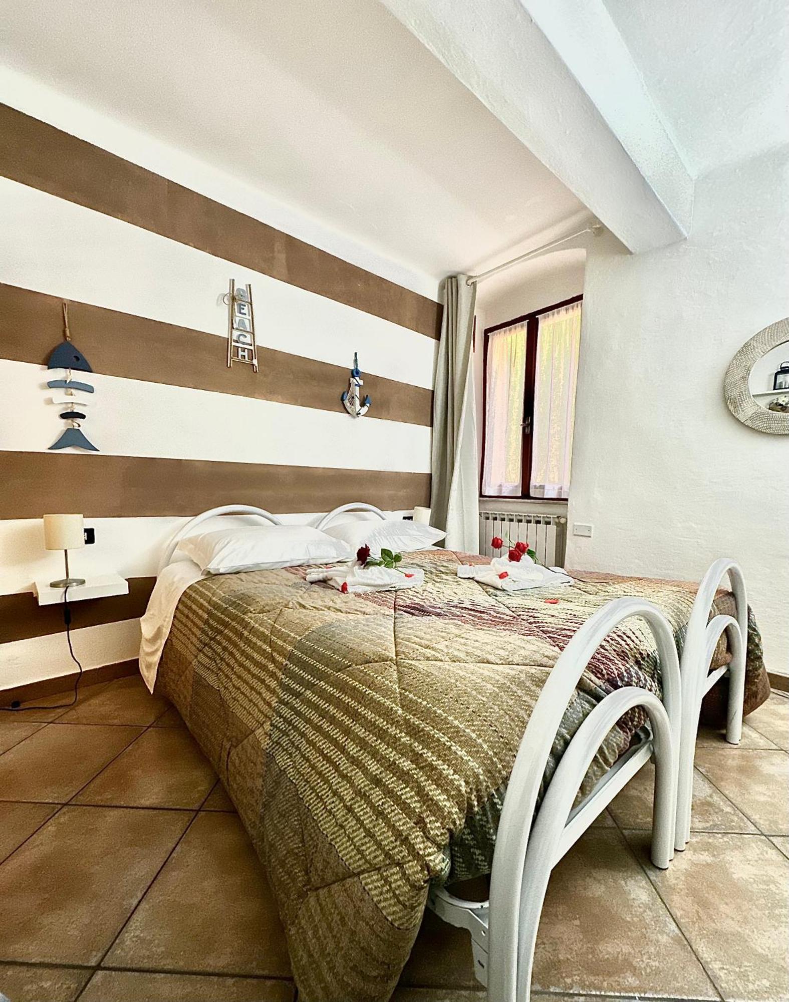 Ubetty Village Center Two-Bedrooms Apartment 5Terreparco 리오마기오레 외부 사진