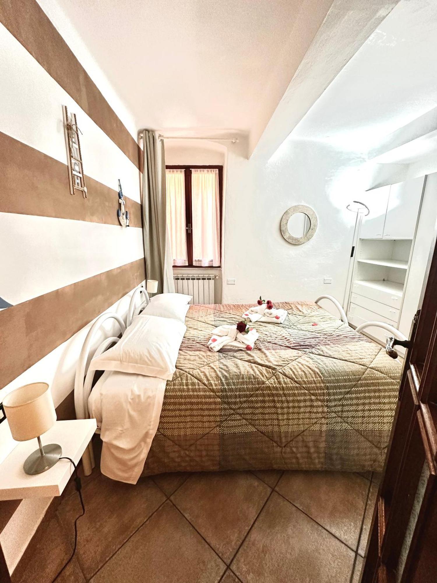 Ubetty Village Center Two-Bedrooms Apartment 5Terreparco 리오마기오레 외부 사진